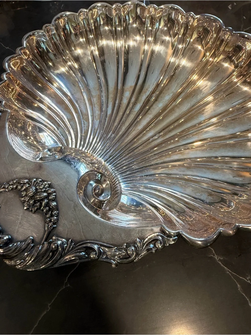 Large Footed Shell Silver Plated Serving Bowl - Elegant Home Dining Centerpiece